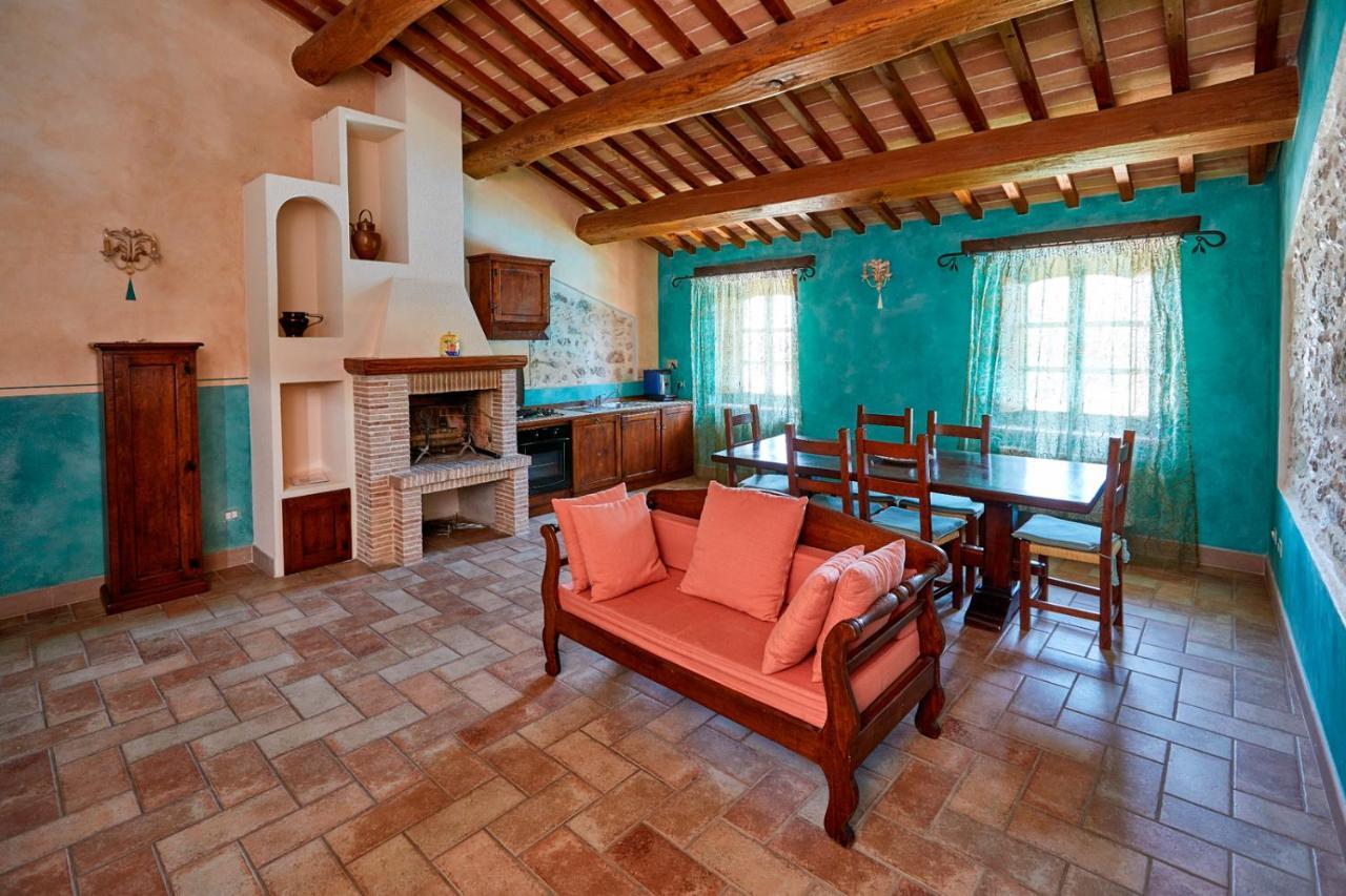 Agriturismo Il Molino Antico - 5 Girasoli 斯波莱托 外观 照片