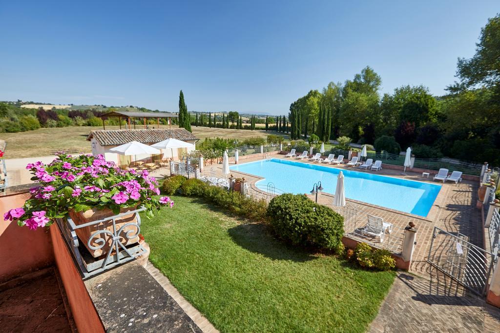 Agriturismo Il Molino Antico - 5 Girasoli 斯波莱托 外观 照片