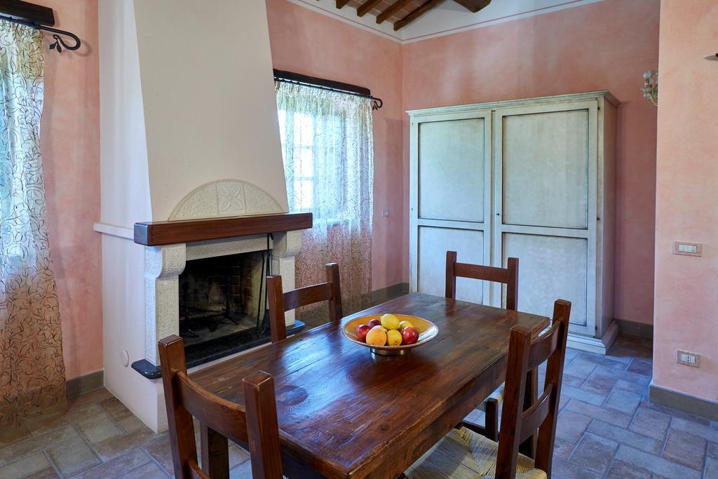 Agriturismo Il Molino Antico - 5 Girasoli 斯波莱托 外观 照片