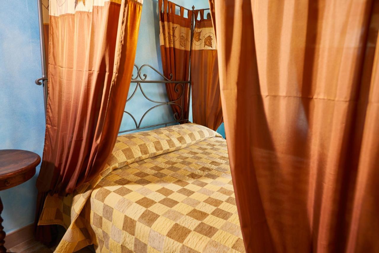 Agriturismo Il Molino Antico - 5 Girasoli 斯波莱托 外观 照片