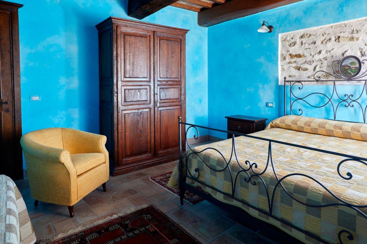 Agriturismo Il Molino Antico - 5 Girasoli 斯波莱托 外观 照片
